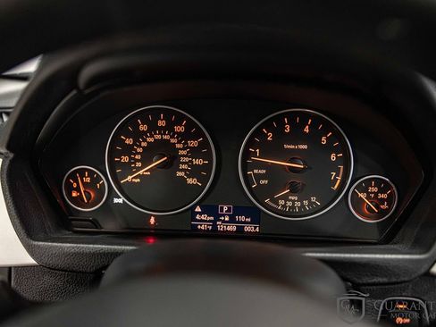 Used 2014 BMW 320i xDrive Sedan image 25