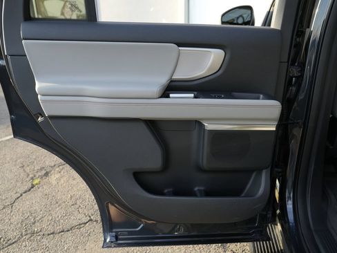 Used 2025 Ford Expedition Active RWD image 29