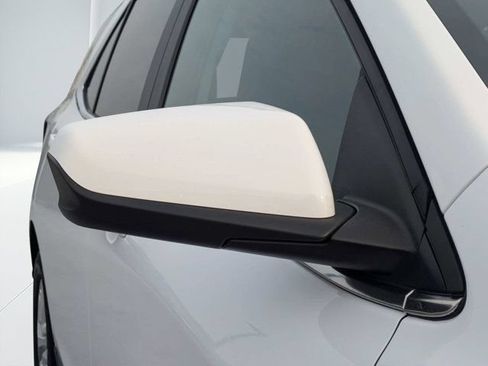 Used 2024 Chevrolet Equinox LT FWD image 11