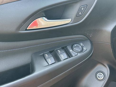 Certified 2024 Buick Envista Sport Touring w/ Convenience I Package FWD image 15