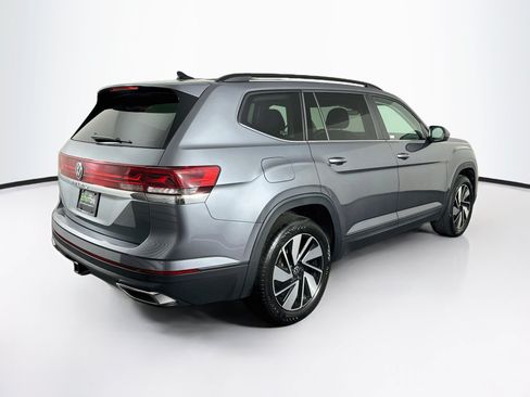 Used 2025 Volkswagen Atlas SE FWD image 9