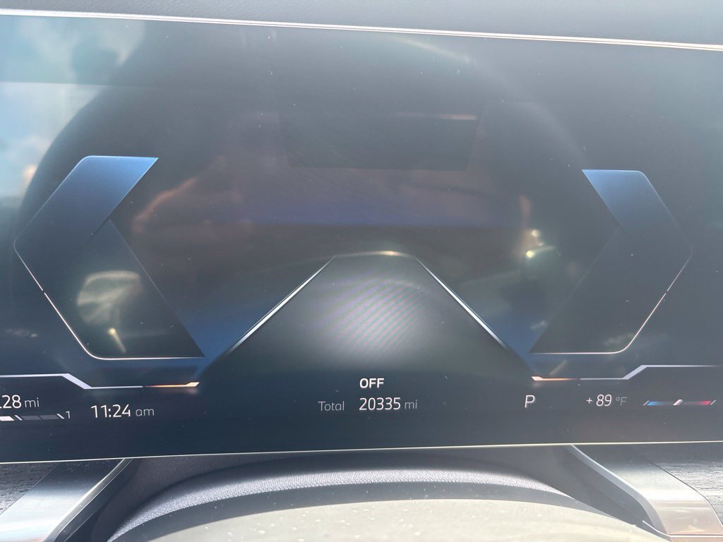 Certified 2024 BMW 740i RWD image 2