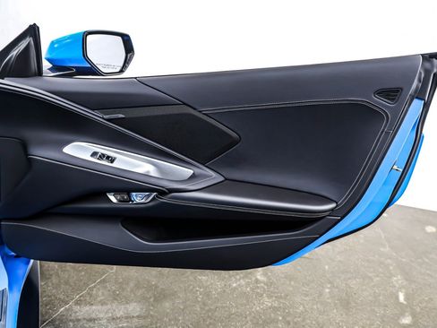 Used 2023 Chevrolet Corvette Stingray Convertible w/ Z51 Performance Package image 25