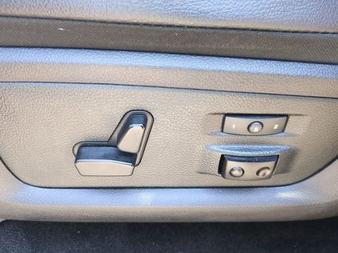 Used 2018 RAM 2500 Laramie w/ Sport Appearance Group AWD/4WD image 16