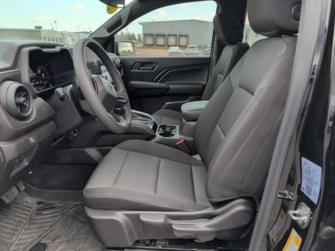 Used 2026 Chevrolet Colorado Trail Boss AWD/4WD image 11