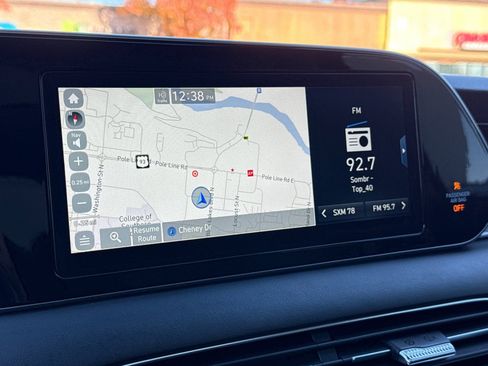 Used 2021 Hyundai Palisade Limited image 22