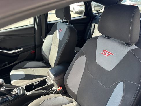 Used 2018 Ford Focus ST FWD image 20