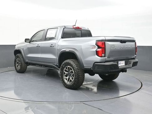 New 2026 Chevrolet Colorado ZR2 w/ Technology Package AWD/4WD image 10
