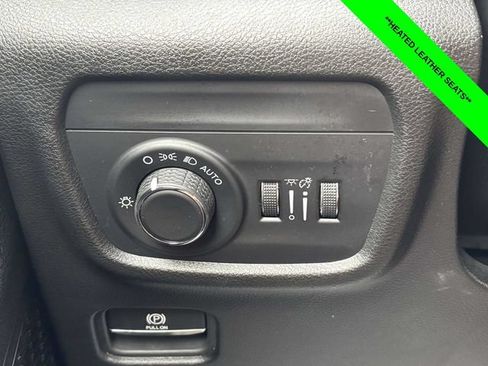 Used 2023 Jeep Grand Cherokee L Laredo AWD/4WD image 11