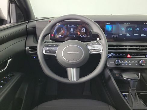 New 2025 Hyundai Santa Cruz SE image 11