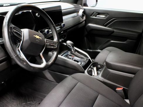 Used 2023 Chevrolet Colorado LT w/ LT Convenience Package II AWD/4WD image 21