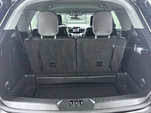 Used 2023 Ford Explorer XLT w/ Equipment Group 202A image 23