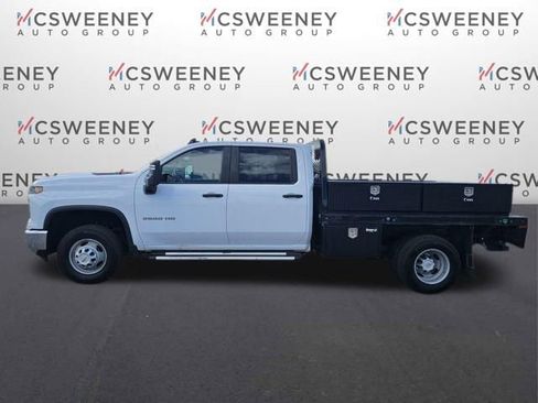 Used 2024 Chevrolet Silverado 3500 W/T w/ WT Convenience Package AWD/4WD image 2