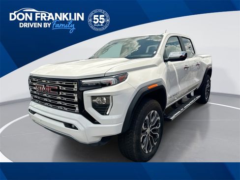 New 2025 GMC Canyon Denali image 1