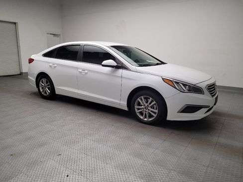 Used 2017 Hyundai Sonata SE FWD image 11
