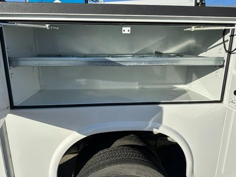 New 2024 Ford F550 4x4 SuperCab Super Duty image 4