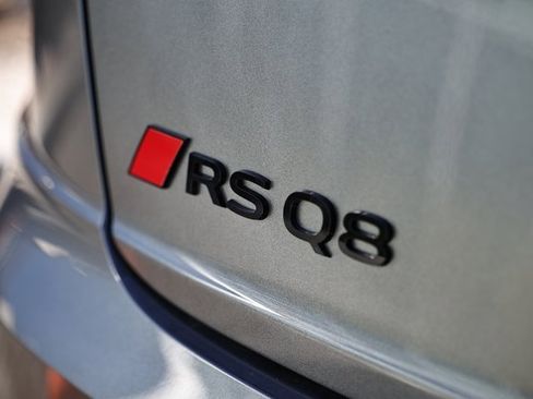 New 2026 Audi RS Q8 performance image 11