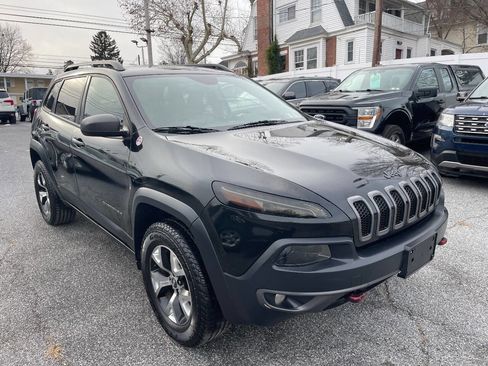 Used 2015 Jeep Cherokee Trailhawk w/ Leather Interior Group image 8