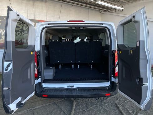 Used 2023 Ford Transit 350 XLT image 29