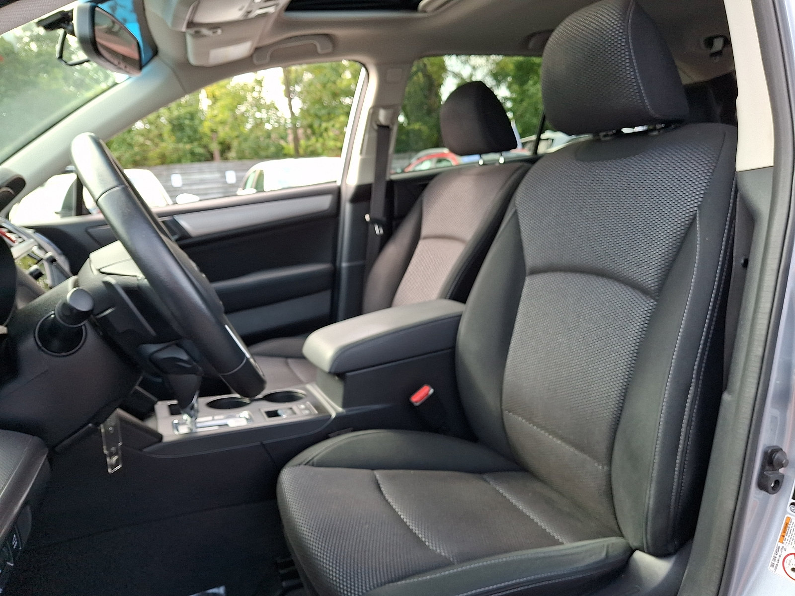 Used 2017 Subaru Outback 2.5i Premium AWD/4WD image 12