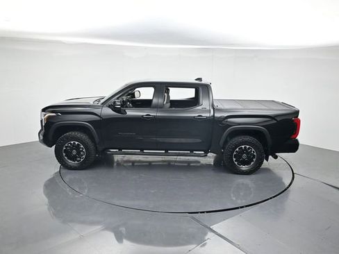 Used 2022 Toyota Tundra SR5 w/ TRD Off-Road Package AWD/4WD image 38