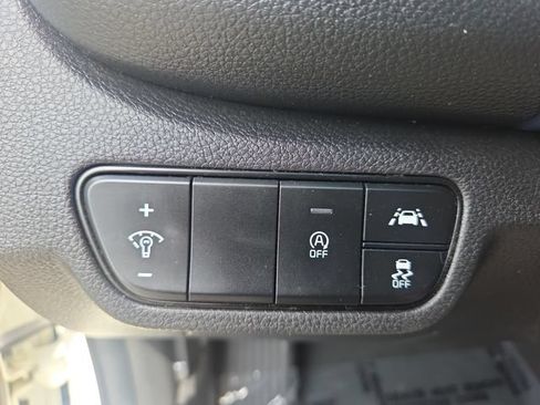 Used 2023 Kia Seltos S FWD image 18