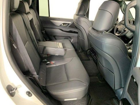 Used 2024 Lexus LX 600 F Sport image 23