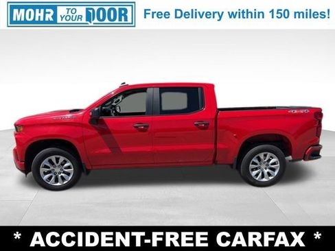 Used 2020 Chevrolet Silverado 1500 Custom w/ Custom Value Package AWD/4WD image 2