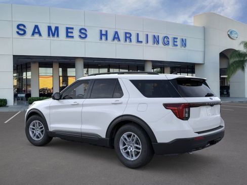New 2026 Ford Explorer Active RWD image 4