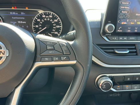 Certified 2022 Nissan Altima 2.5 SV image 17