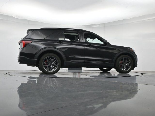 Certified 2026 Ford Explorer ST w/ Sun And Sound Package AWD/4WD image 37