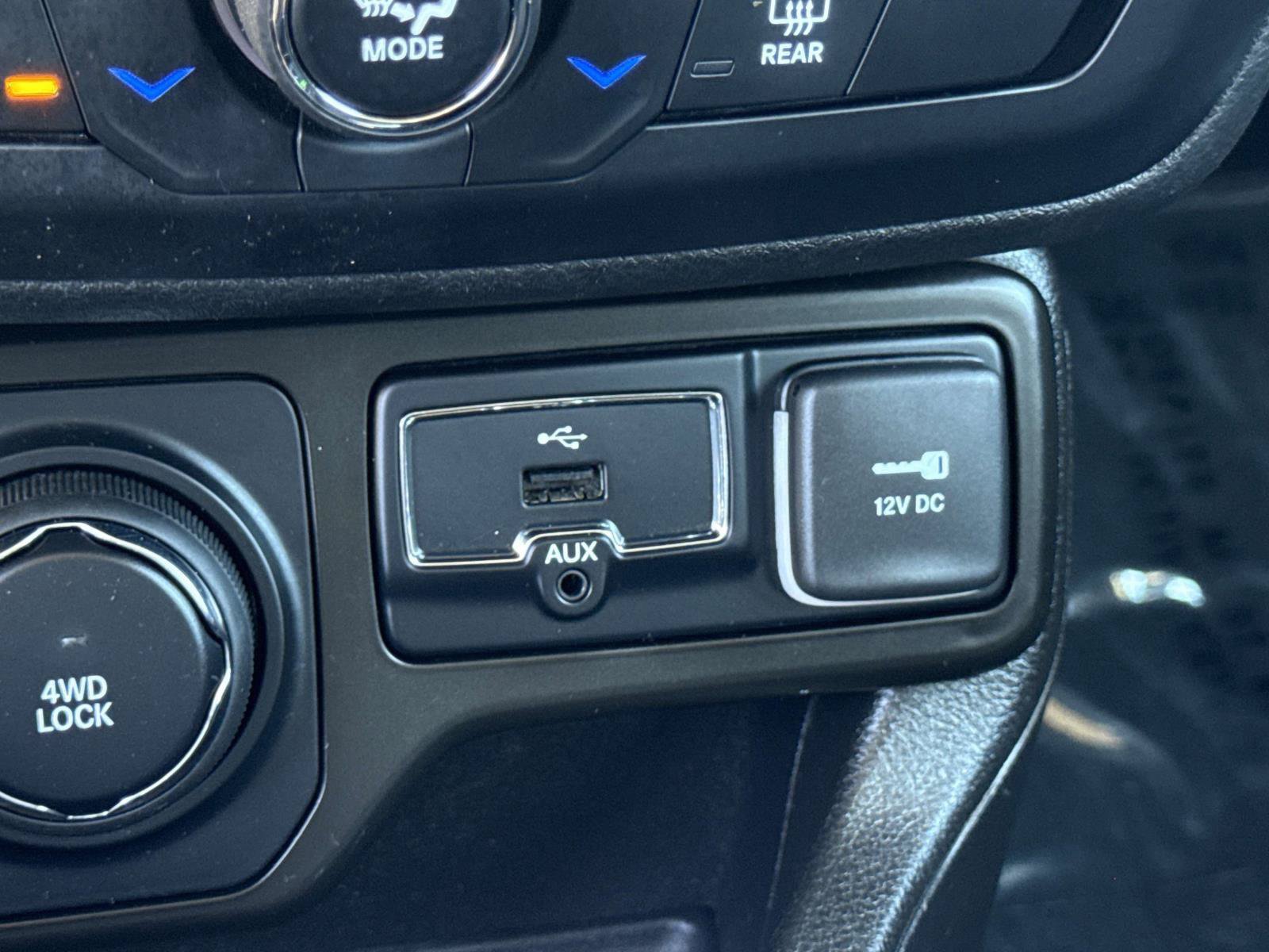 Certified 2023 Jeep Renegade Latitude AWD/4WD image 26