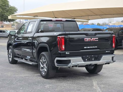 Certified 2024 GMC Sierra 1500 SLT image 6