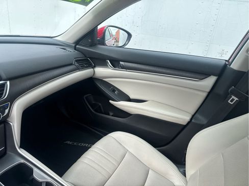 Used 2021 Honda Accord Touring image 27