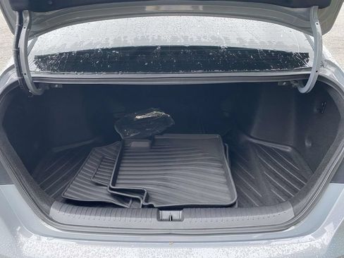 Certified 2025 Honda Accord Touring image 30