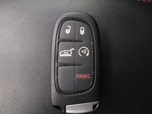 Used 2021 Jeep Cherokee Trailhawk w/ Technology Group AWD/4WD image 32