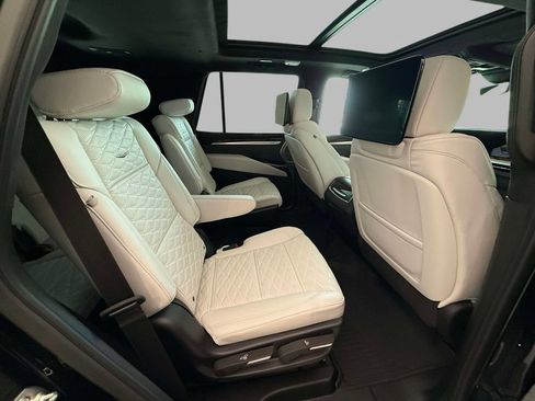 Used 2026 Cadillac Escalade Platinum Sport w/ LPO, ONYX Package AWD/4WD image 15