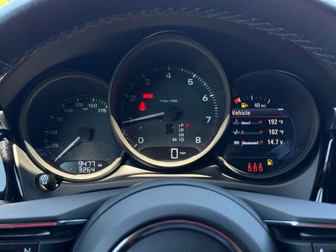 Certified 2024 Porsche Macan AWD/4WD image 15