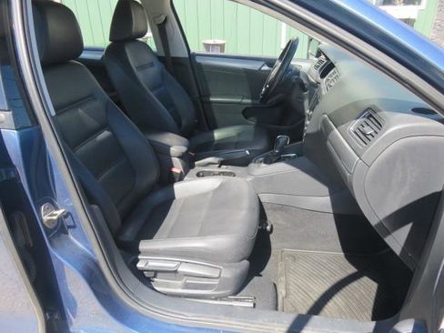 Used 2015 Volkswagen Jetta SE image 18