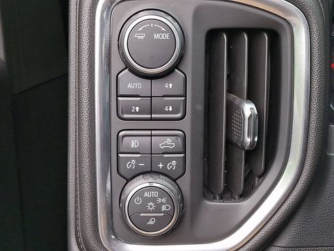 Certified 2020 Chevrolet Silverado 2500 LTZ AWD/4WD image 27