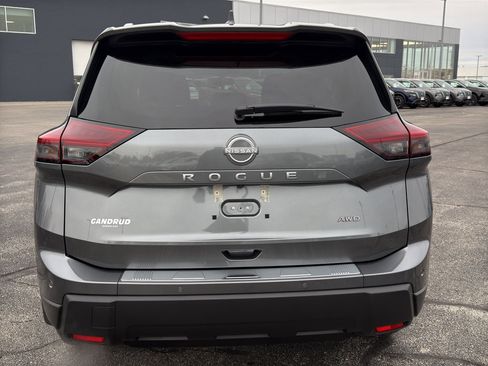 New 2026 Nissan Rogue SV image 7