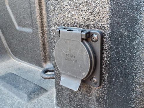 Used 2023 Chevrolet Silverado 1500 LT image 6