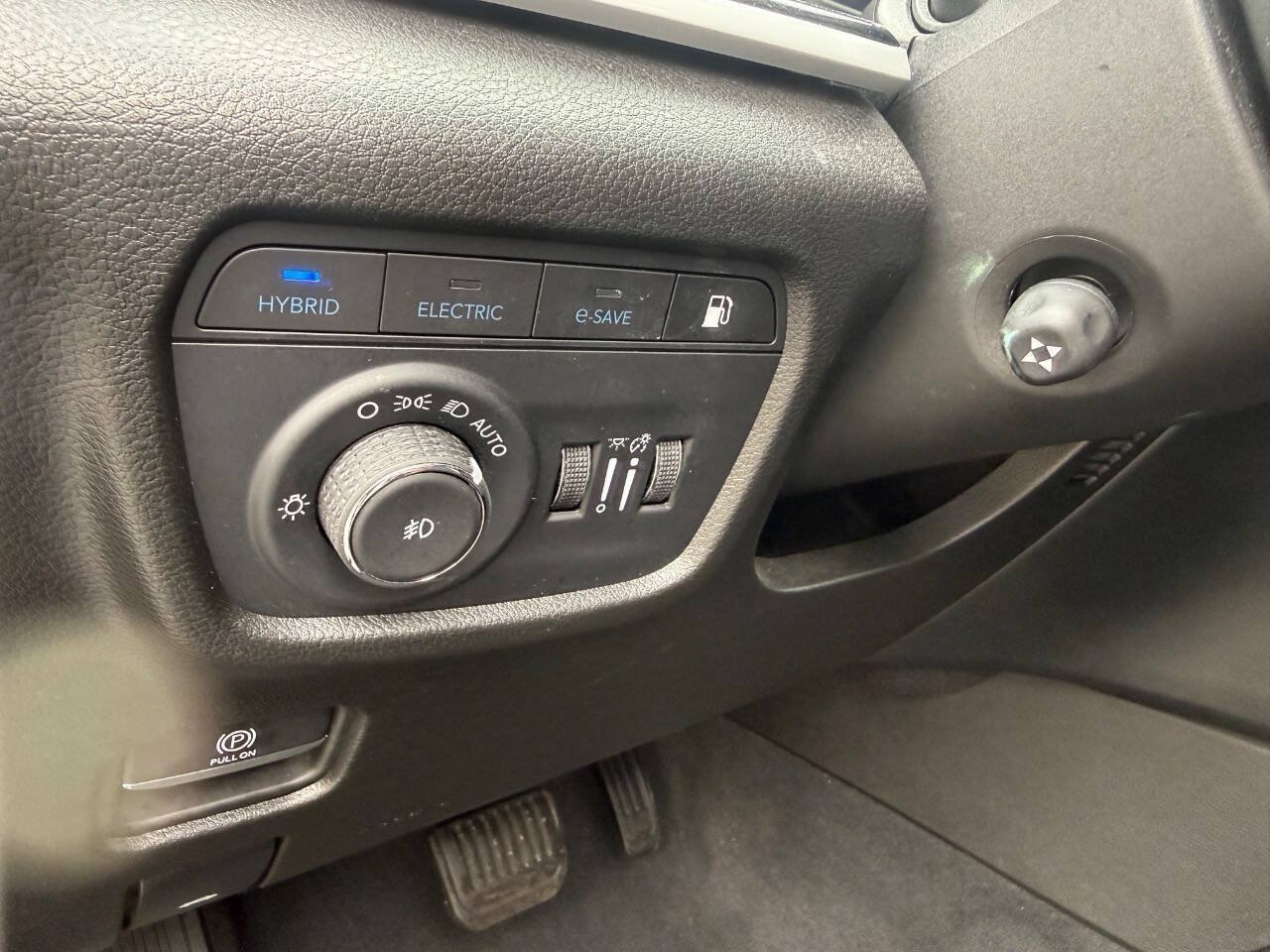 Used 2023 Jeep Grand Cherokee Trailhawk w/ Luxury Tech Group III AWD/4WD image 28