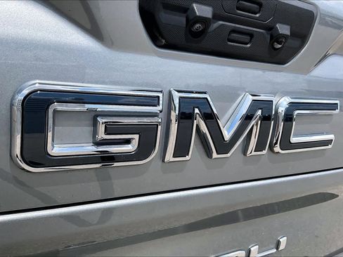 Certified 2024 GMC Sierra 3500 Denali Ultimate AWD/4WD image 31