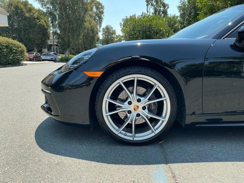 Used 2022 Porsche 718 Boxster image 15