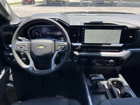 New 2026 Chevrolet Silverado 1500 LTZ w/ LTZ Premium Package AWD/4WD image 11