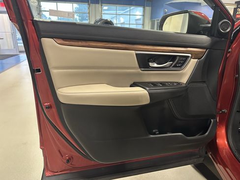 Used 2019 Honda CR-V Touring image 21