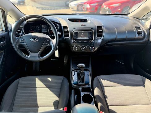 Used 2017 Kia Forte LX w/ LX Popular Package image 19