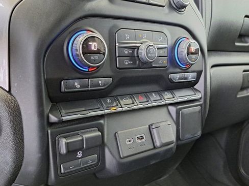 Used 2019 Chevrolet Silverado 1500 RST image 15