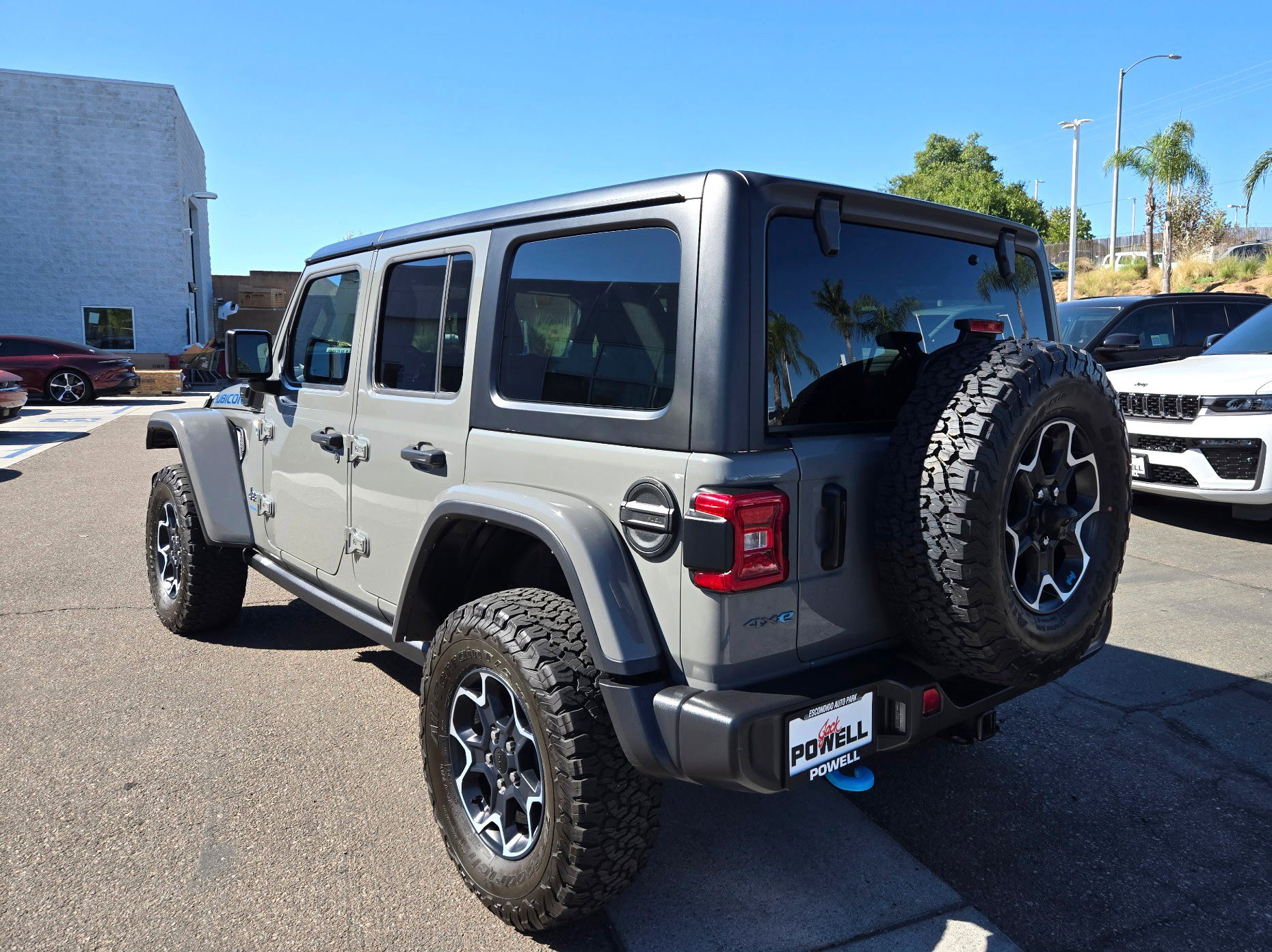 Certified 2023 Jeep Wrangler Unlimited Rubicon 4xe w/ Cold Weather Group AWD/4WD image 4